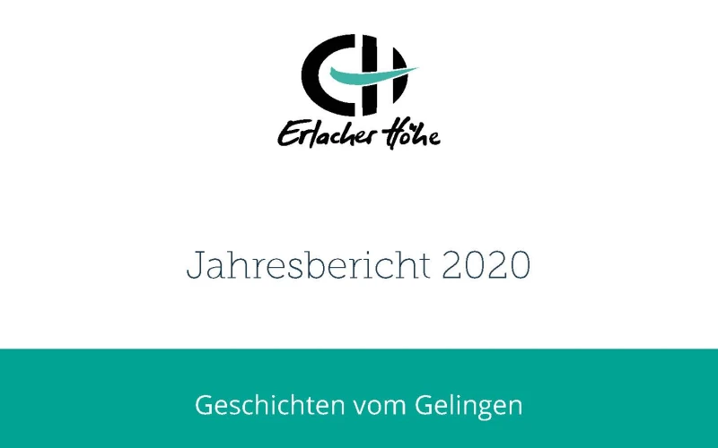 Zu sehen ist die Titelseite des "Jahresbericht 2020" der Erlacher H&ouml;he. Es sind sieben Personen abgebildet, die jeweils einen Blumentopf in der Hand tragend und l&auml;chelnd auf die Kamera zulaufen.